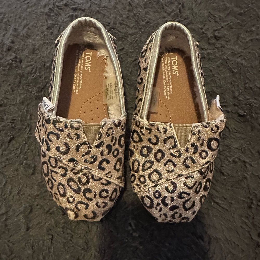 TOMS Kids Cheetah Print sparkle